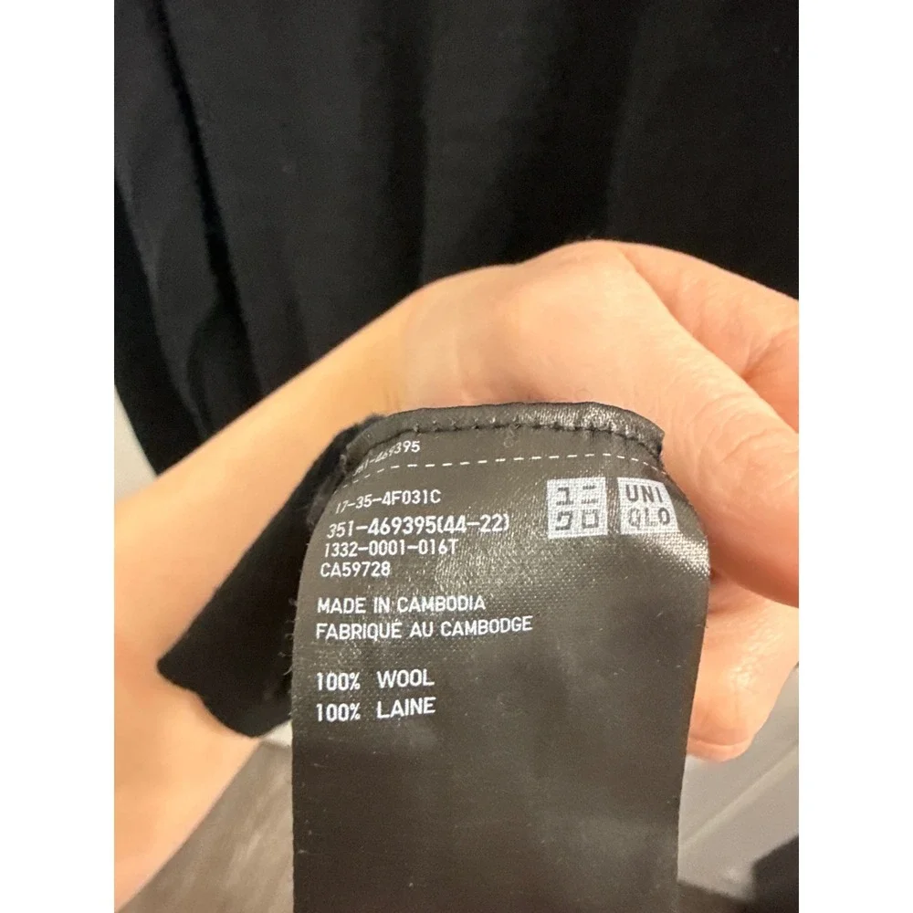 Uniqlo Wool Crewneck Sweater Black XL Lightweight Knit - Picture 3 of 3